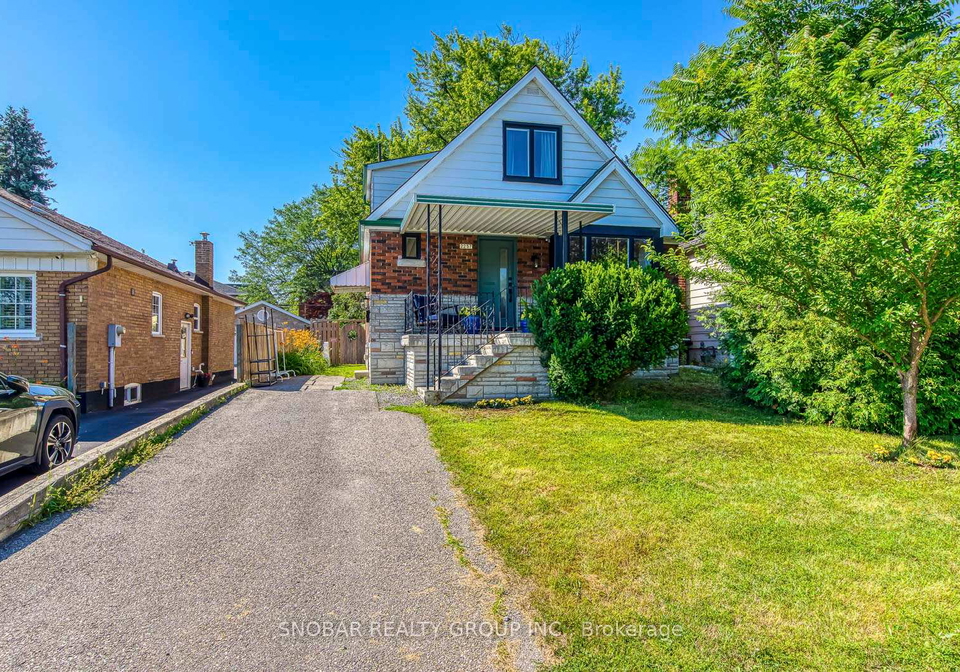 2257-lawrence-avenue-w-toronto-etobicoke-ontario-w13623462