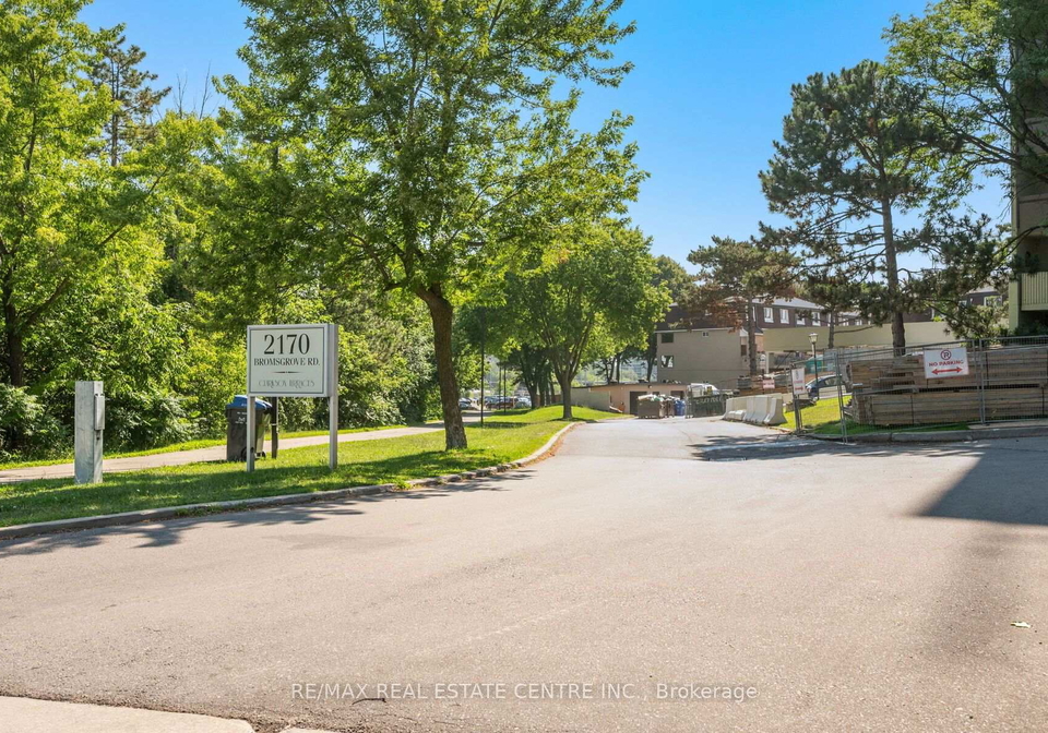 2170-bromsgrove-road-mississauga-ontario-w13623800
