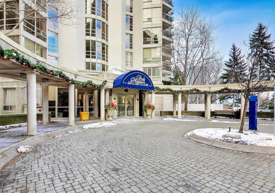 45-kingsbridge-garden-circle-n-mississauga-ontario-w13623828