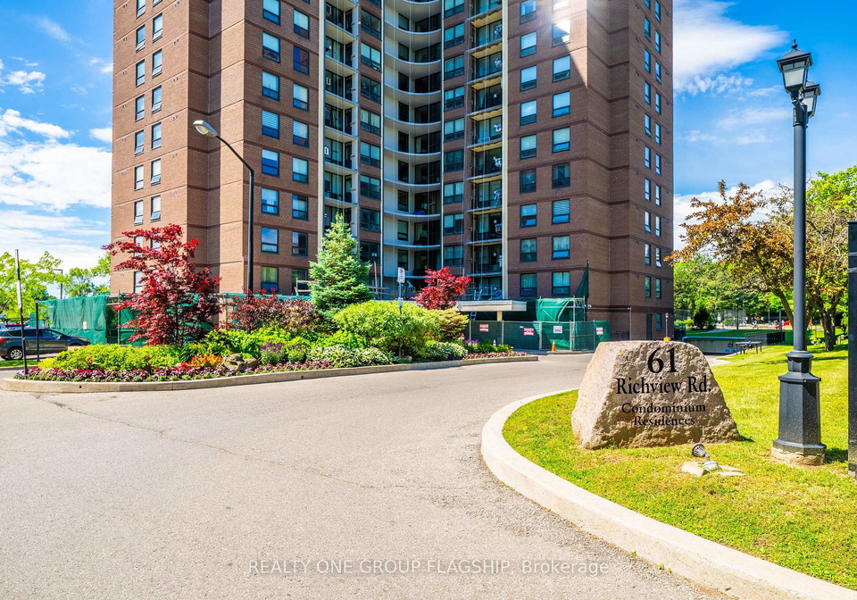 61-richview-road-toronto-etobicoke-ontario-w13623916