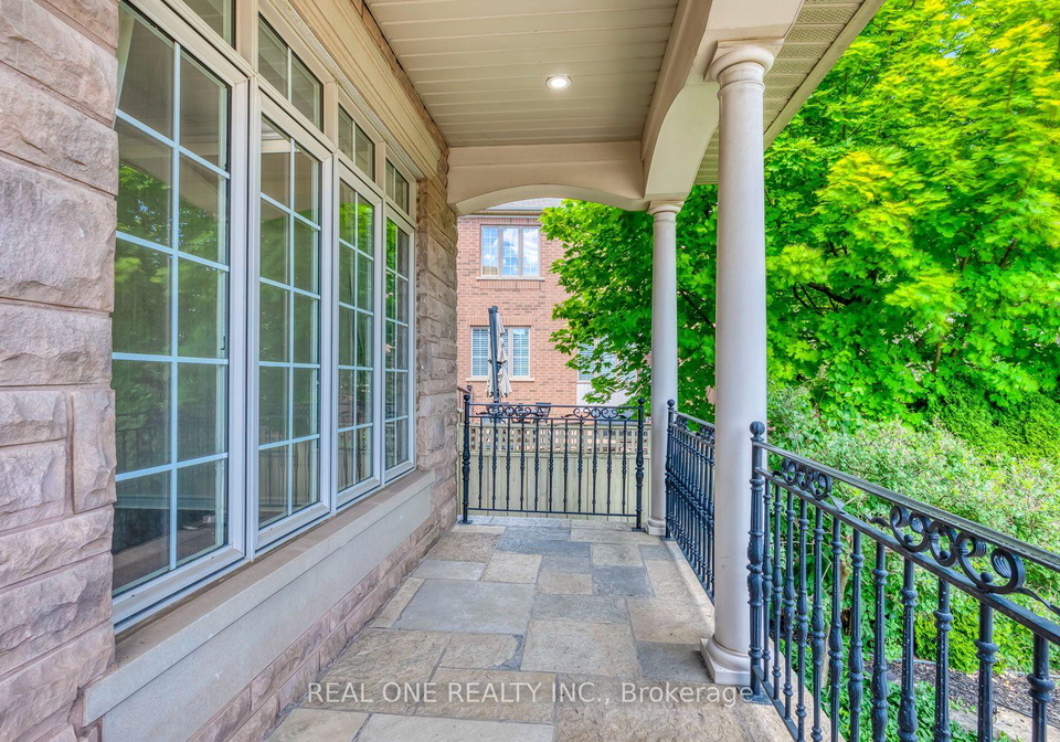 1387-ferncrest-road-oakville-ontario-w13624230