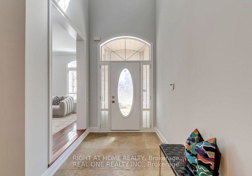 96-spring-azure-crescent-oakville-ontario-w13624308