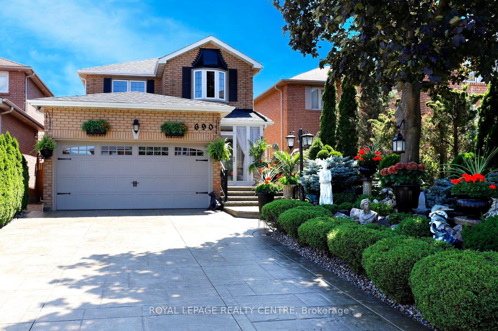 690-ashprior-avenue-mississauga-ontario-w13624320