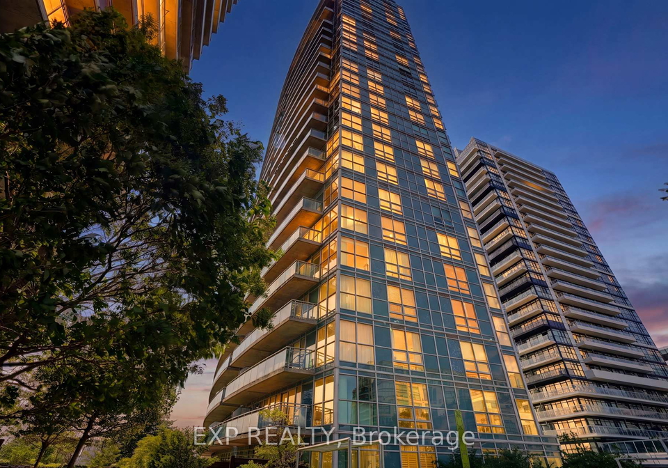 155-legion-road-n-toronto-etobicoke-ontario-w13624400