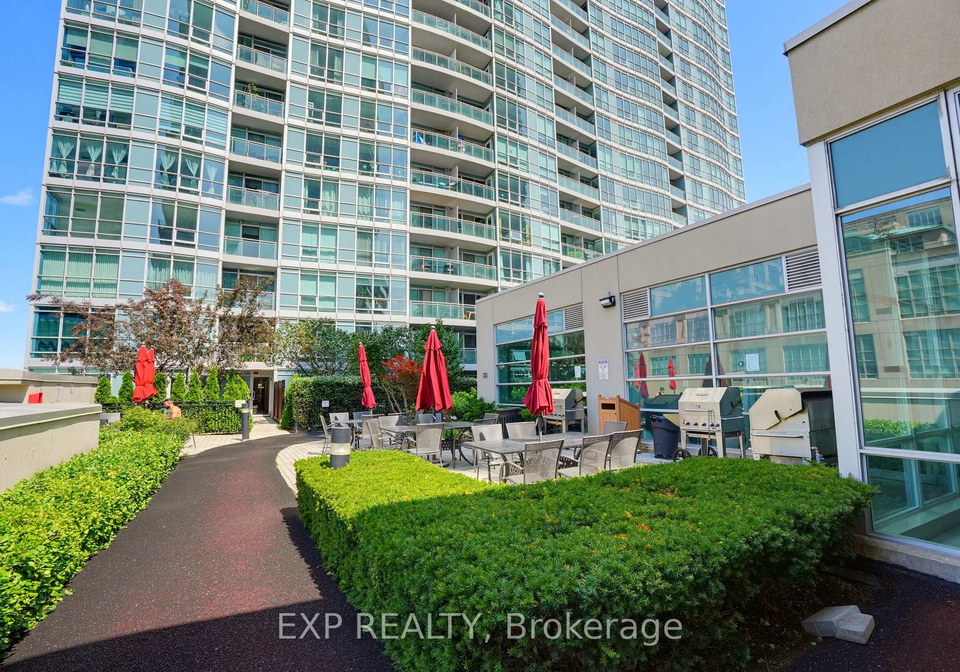 155-legion-road-n-toronto-etobicoke-ontario-w13624400