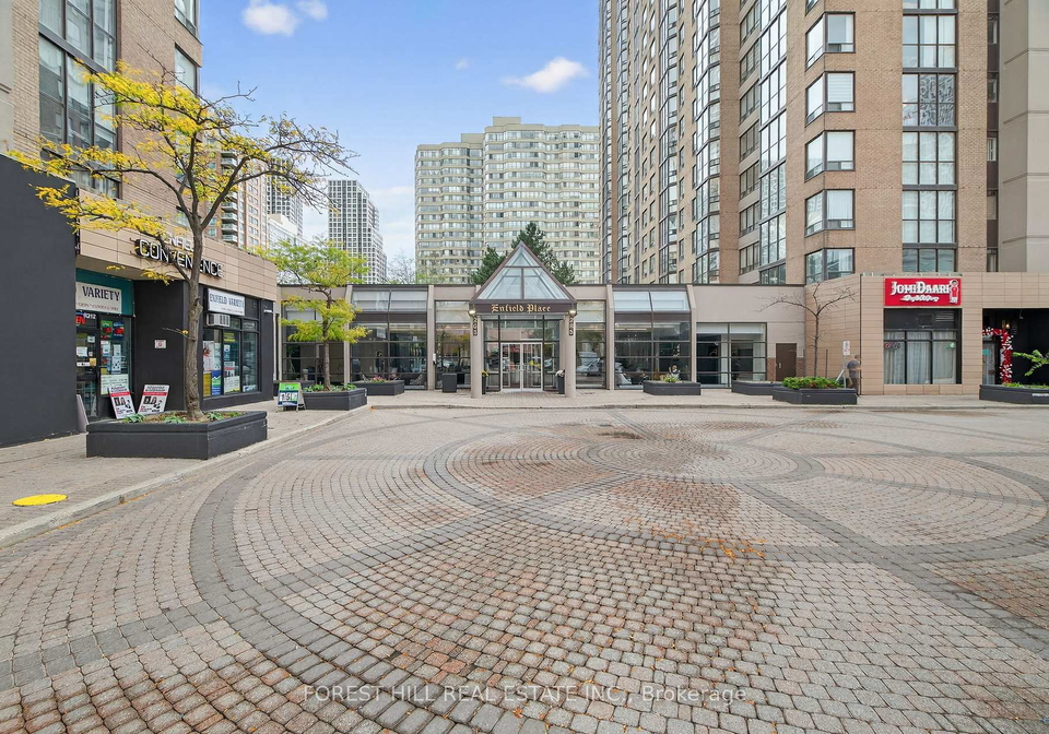 285-enfield-place-mississauga-ontario-w13624572