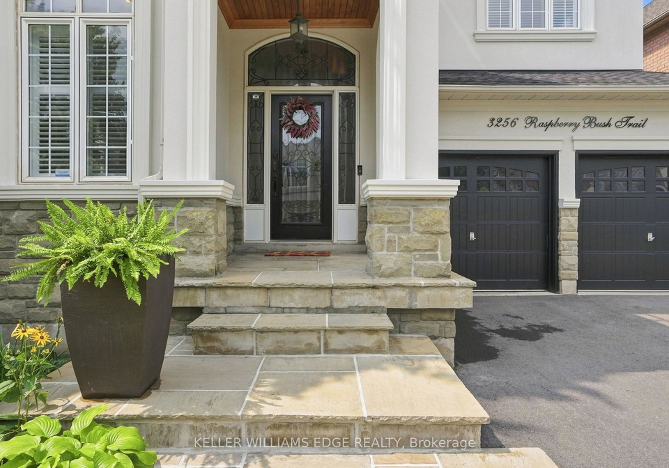 3256-raspberry-bush-trail-oakville-ontario-w13624592