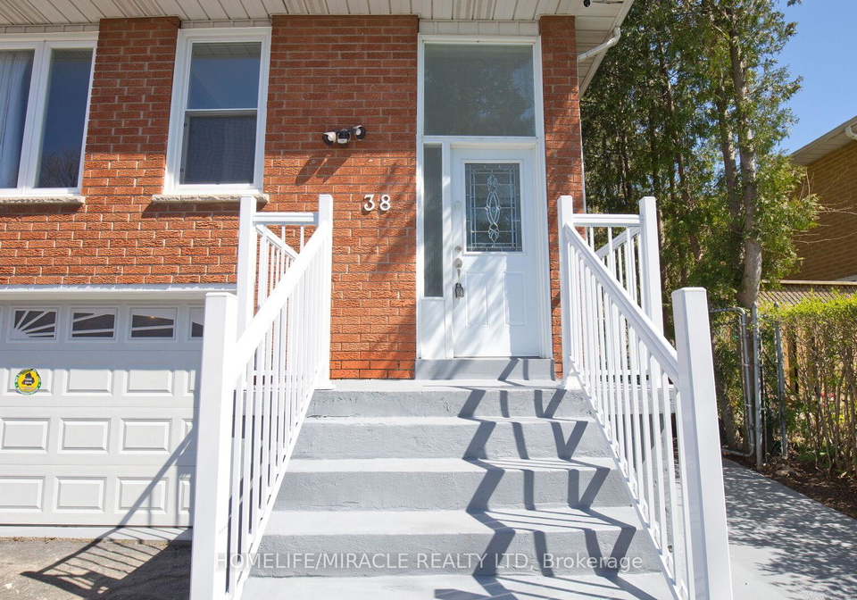 38-medici-place-brampton-ontario-w13624922