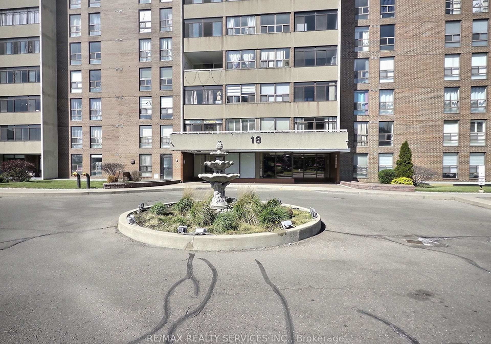 18-knightsbridge-road-brampton-ontario-w13625088