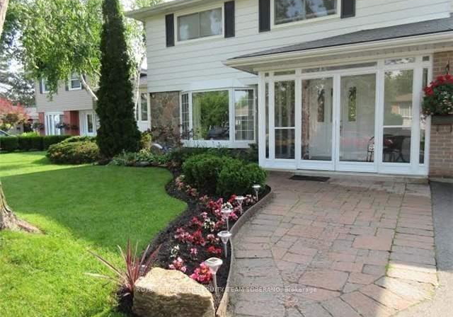 54-roberts-crescent-brampton-ontario-w13625120