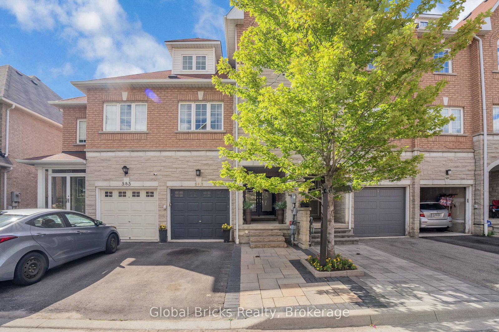585-candlestick-circle-mississauga-ontario-w13625292