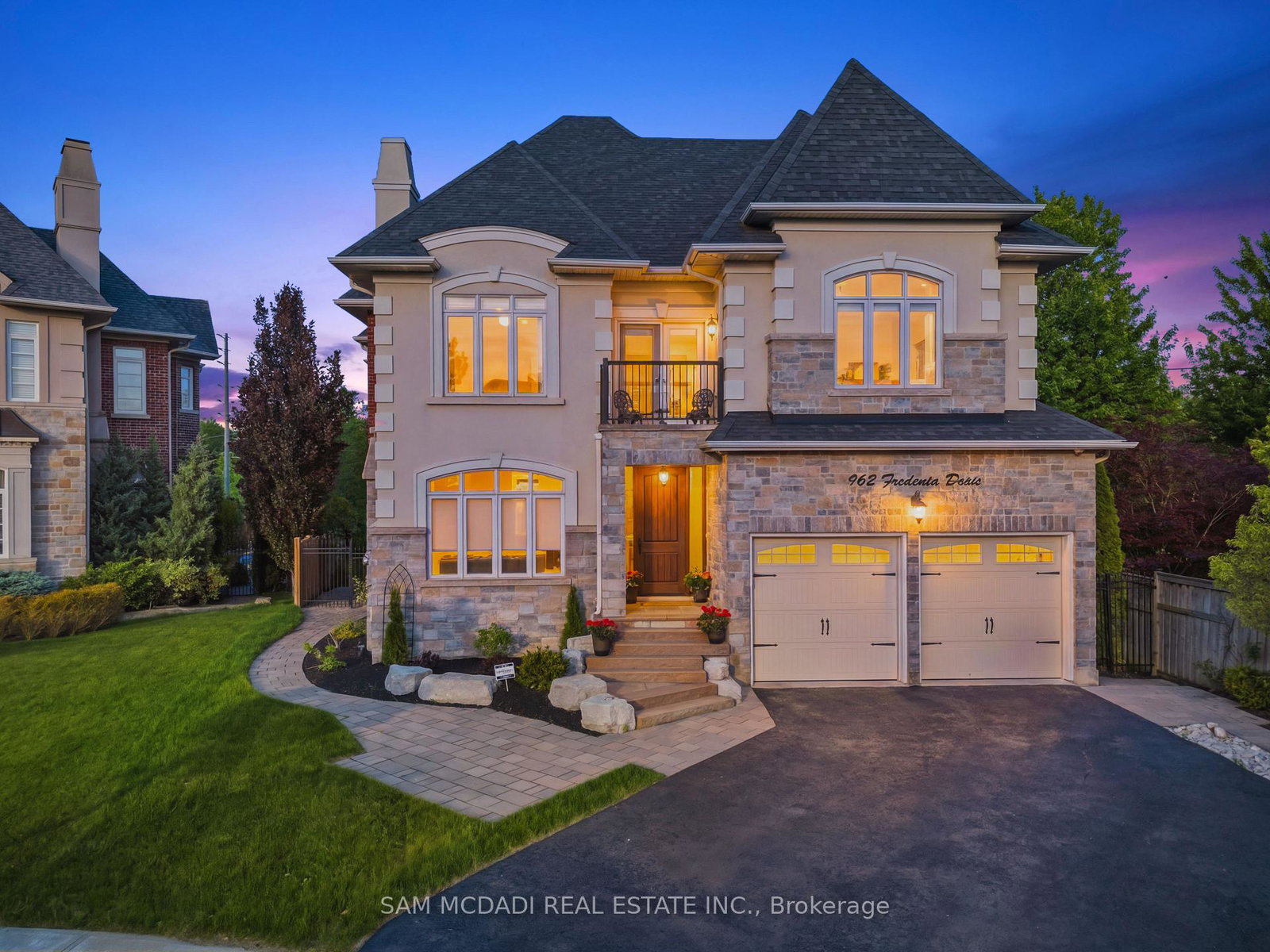 962-fredonia-drive-mississauga-ontario-w13625304