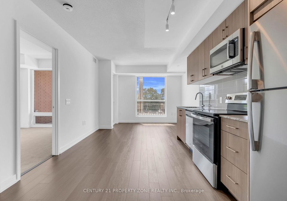 4010-eglinton-avenue-w-toronto-etobicoke-ontario-w13625508