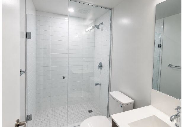 4010-eglinton-avenue-w-toronto-etobicoke-ontario-w13625560