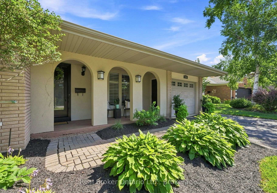 2086-cavendish-drive-burlington-ontario-w13625626
