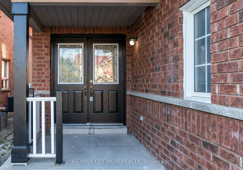 26-vintage-gate-brampton-ontario-w13625630