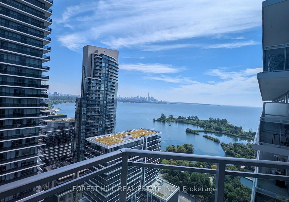 33-shore-breeze-drive-toronto-etobicoke-ontario-w13625640