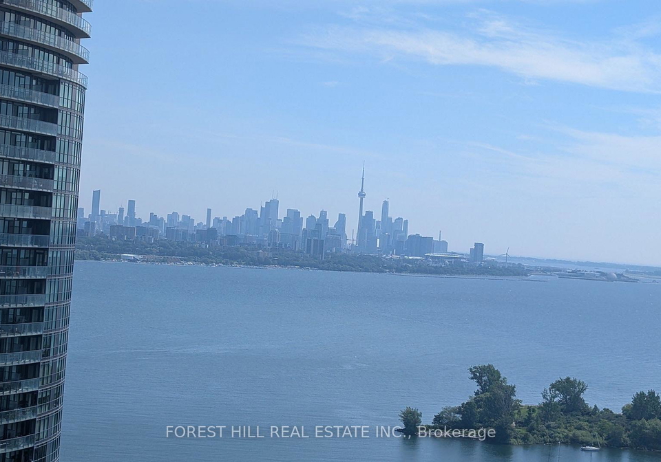 33-shore-breeze-drive-toronto-etobicoke-ontario-w13625640