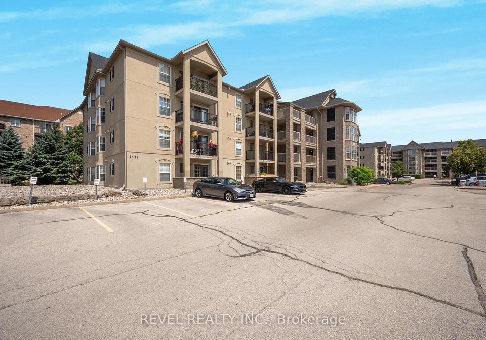 1441-walkers-line-burlington-ontario-w13625720