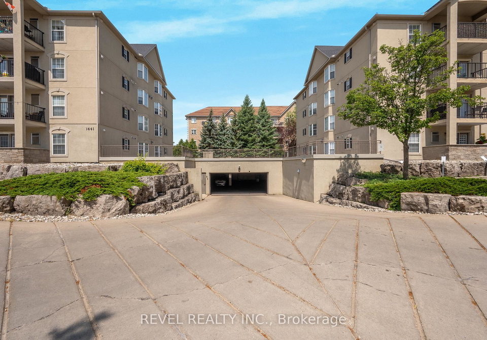 1441-walkers-line-burlington-ontario-w13625720