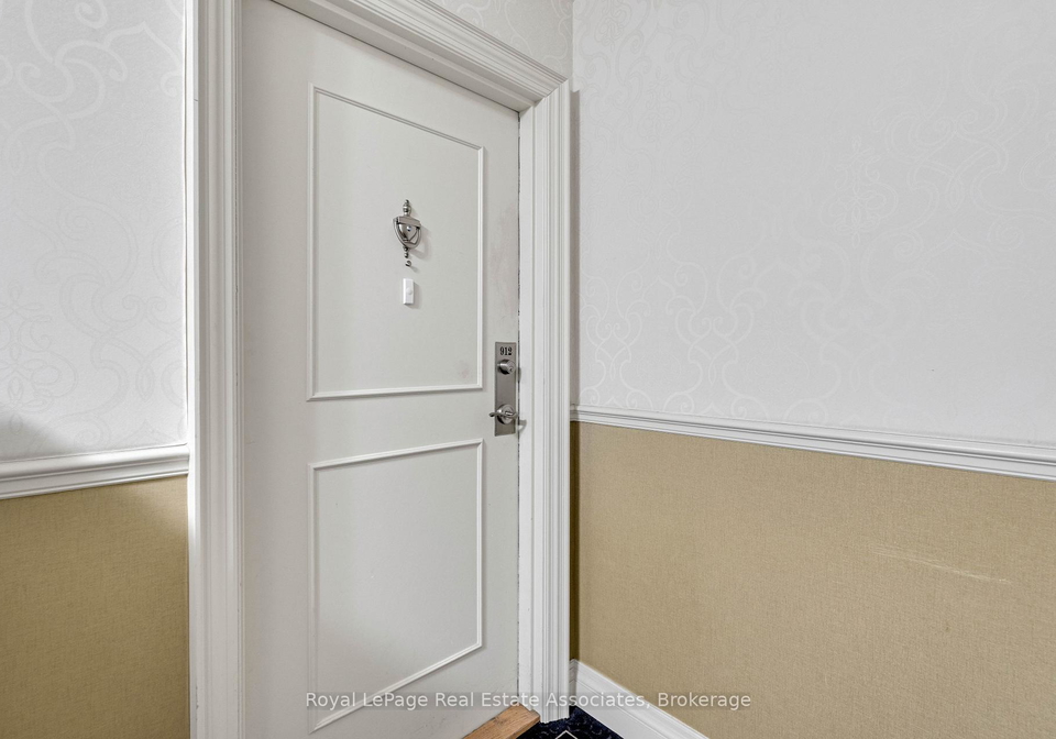 50-elm-drive-e-mississauga-ontario-w13625736