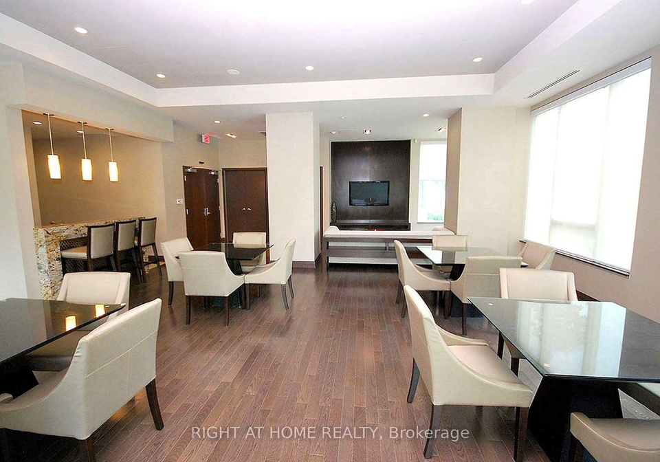 3525-kariya-drive-mississauga-ontario-w13625738