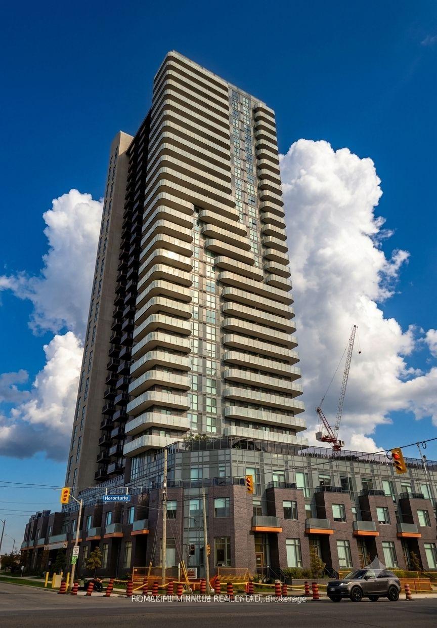 8-nahani-way-mississauga-ontario-w13625758