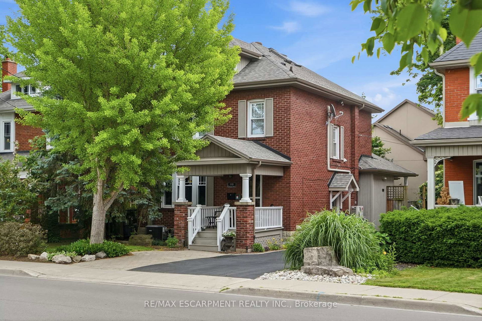 2116-caroline-street-burlington-ontario-w13625936