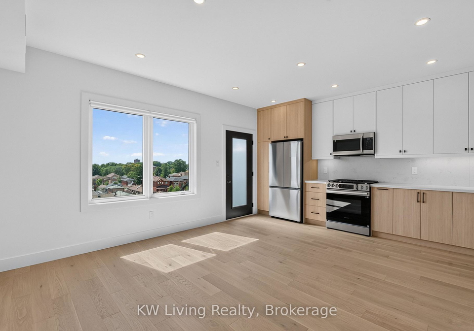 6-kirknewton-road-toronto-toronto-ontario-w13625944