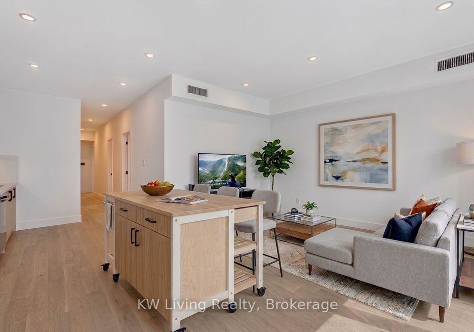 6-kirknewton-road-toronto-toronto-ontario-w13625944
