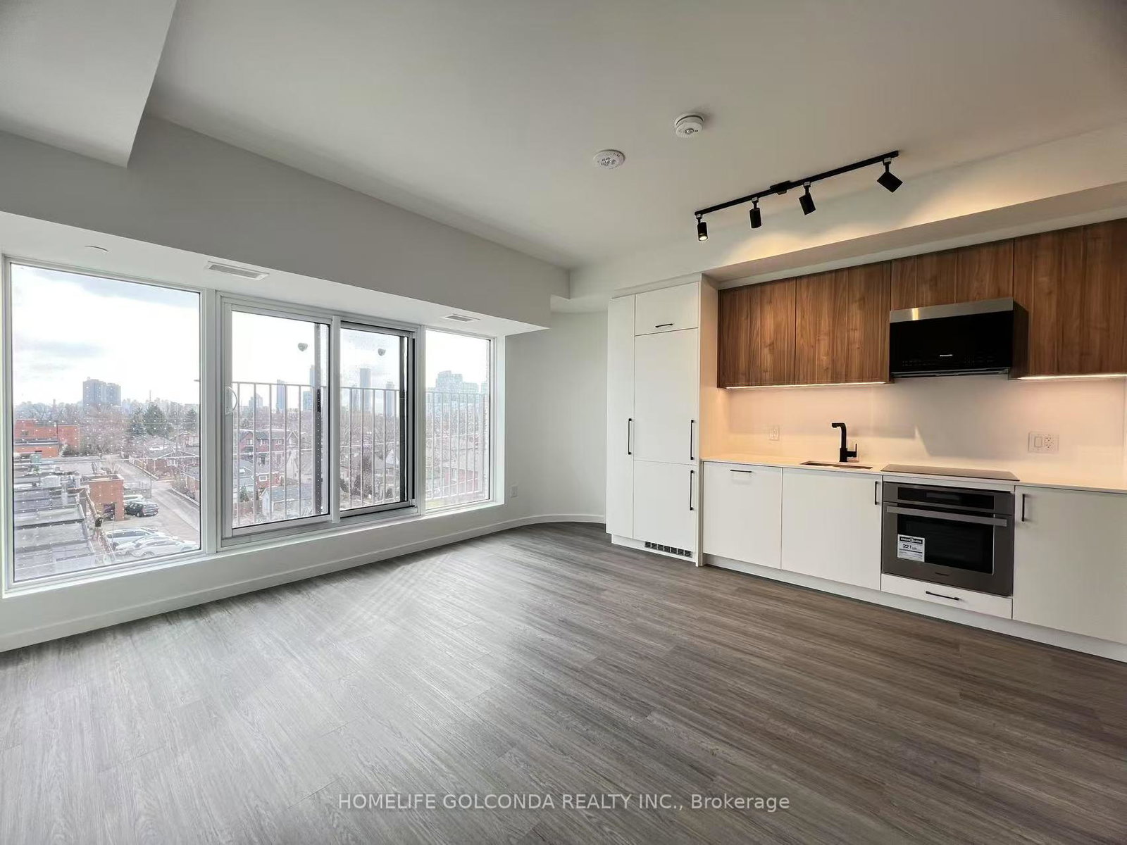 689-the-queensway-toronto-etobicoke-ontario-w13625978