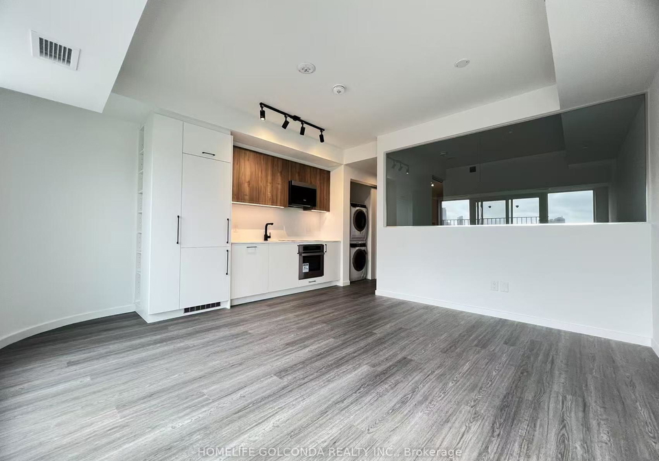 689-the-queensway-toronto-etobicoke-ontario-w13625978