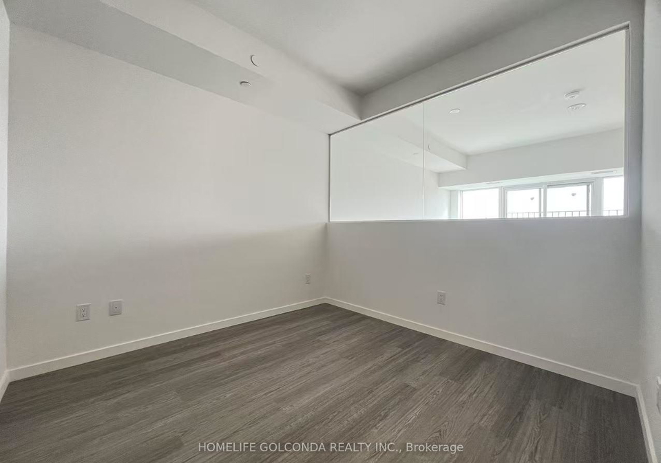689-the-queensway-toronto-etobicoke-ontario-w13625978