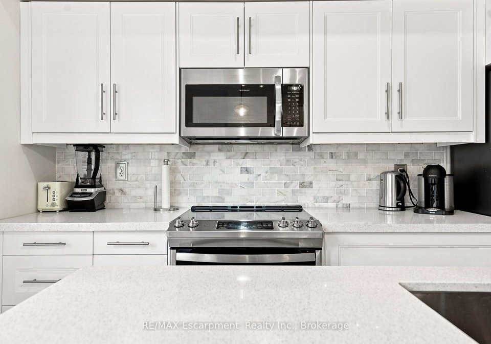 362-plains-road-e-burlington-ontario-w13625998