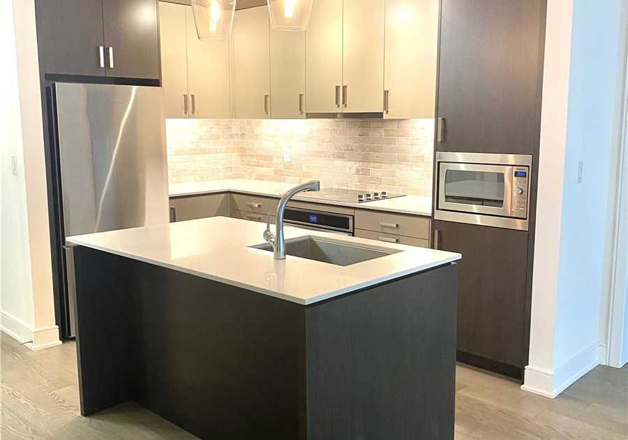1575-lakeshore-road-w-mississauga-ontario-w13626004