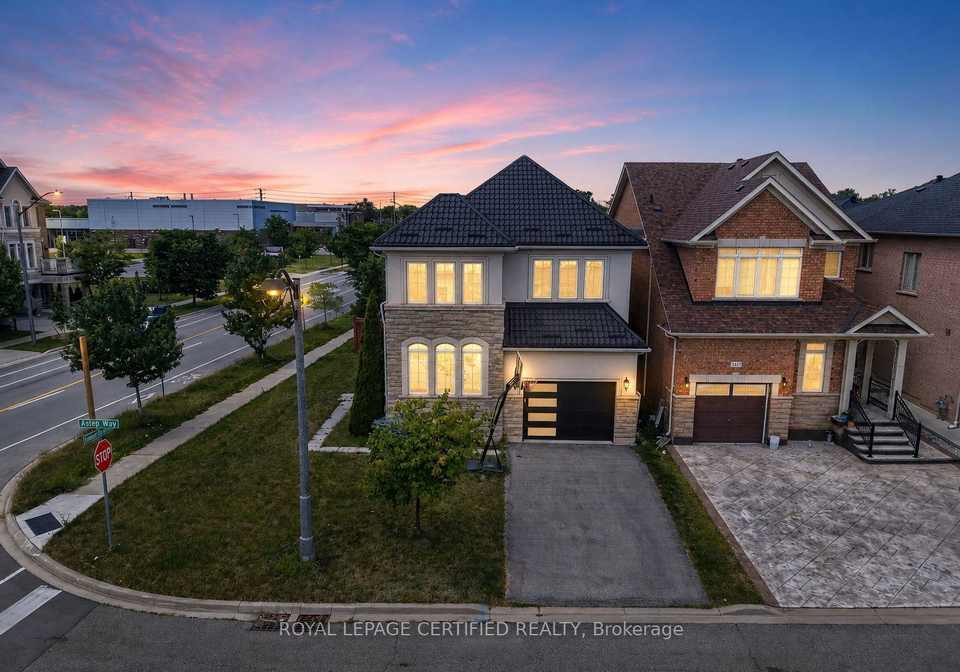 2561-grand-oak-trail-oakville-ontario-w13626166