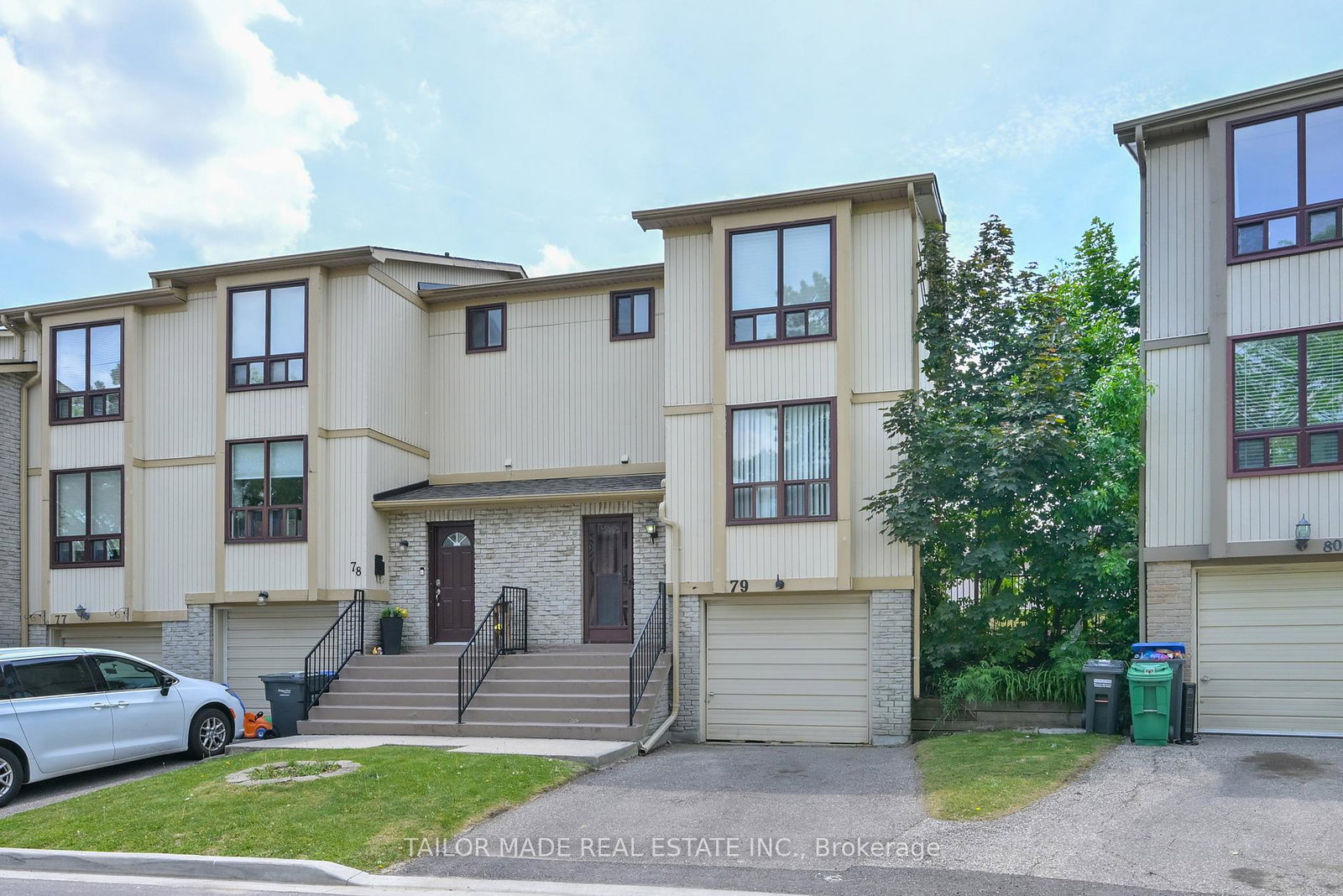 guildford-crescent-brampton-ontario-w13626184