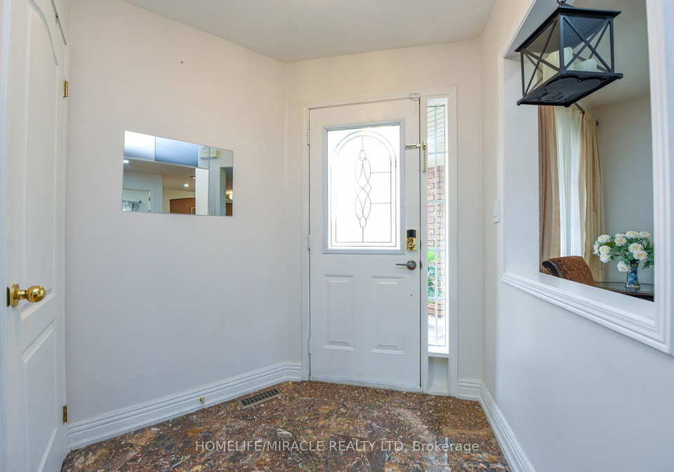 113-seclusion-crescent-brampton-ontario-w13626196