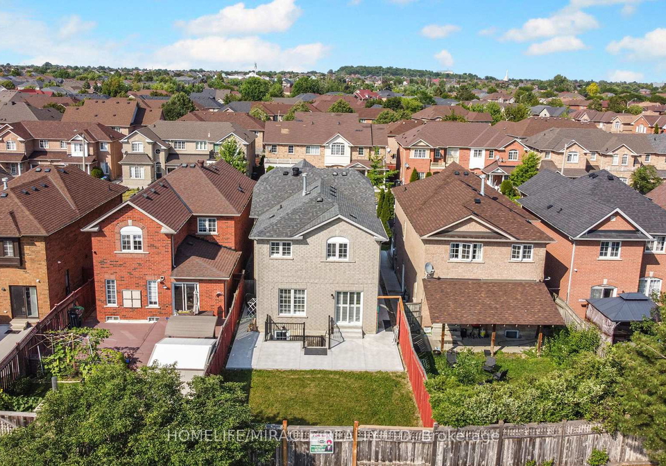 75-blue-whale-boulevard-brampton-ontario-w13626204