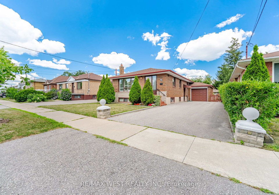 89-wendell-avenue-toronto-north-york-ontario-w13626234
