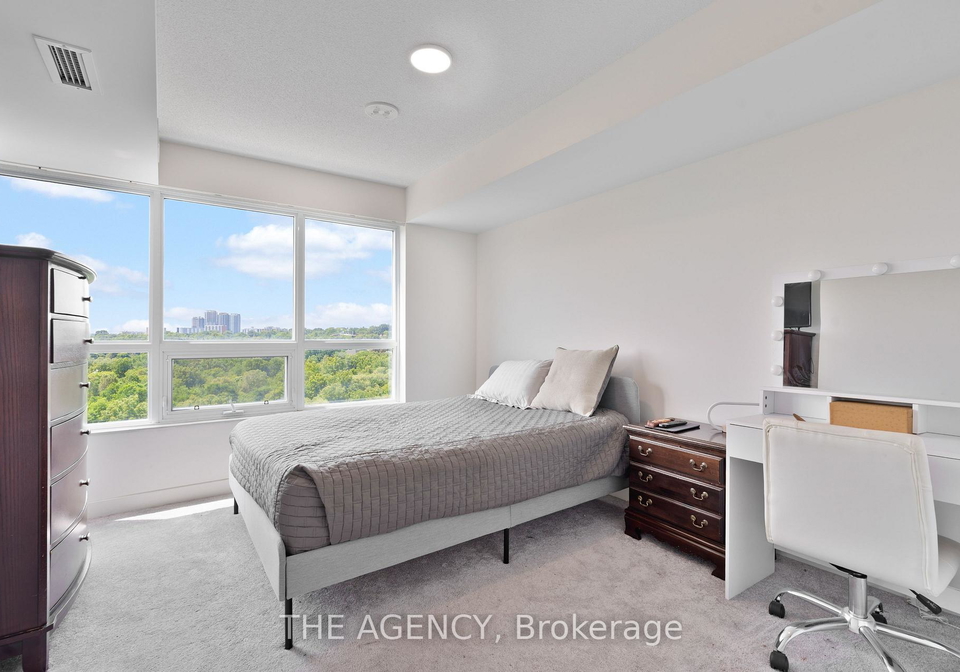 10-wilby-crescent-toronto-north-york-ontario-w13626532