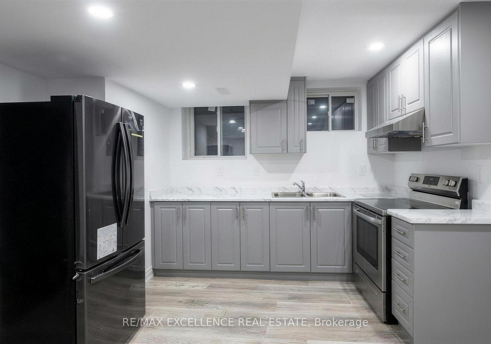 23-mincing-trail-brampton-ontario-w13626690