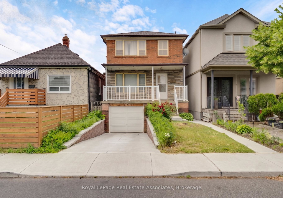 5-homeview-avenue-toronto-toronto-ontario-w13626756