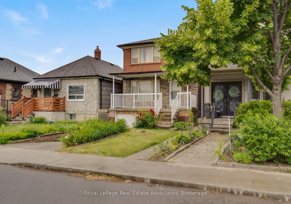 5-homeview-avenue-toronto-toronto-ontario-w13626756