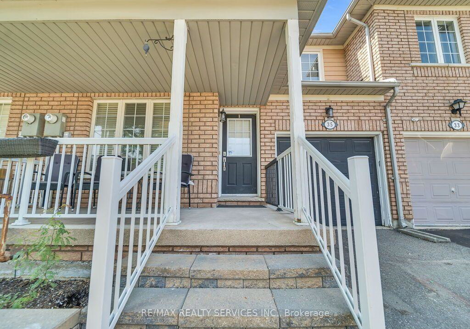 35-peachleaf-crescent-brampton-ontario-w13626936