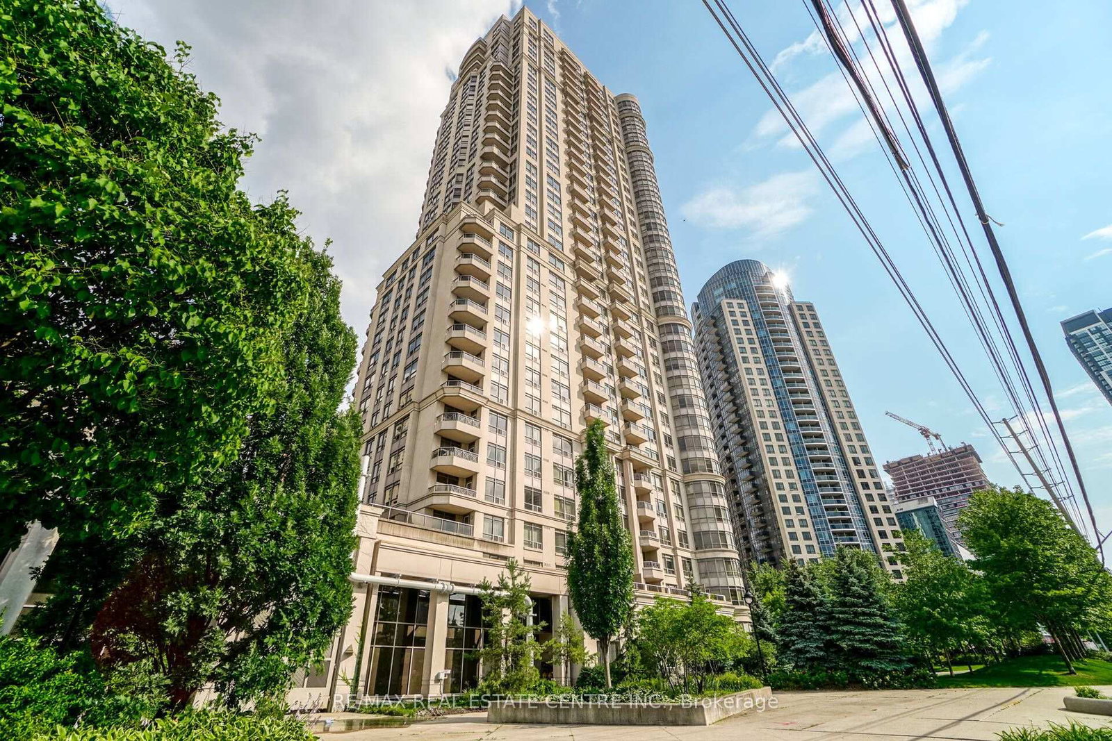 310-burnhamthorpe-road-w-mississauga-ontario-w13627024