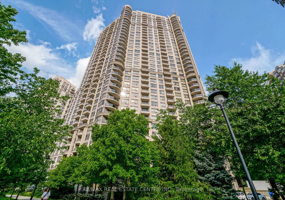 310-burnhamthorpe-road-w-mississauga-ontario-w13627024
