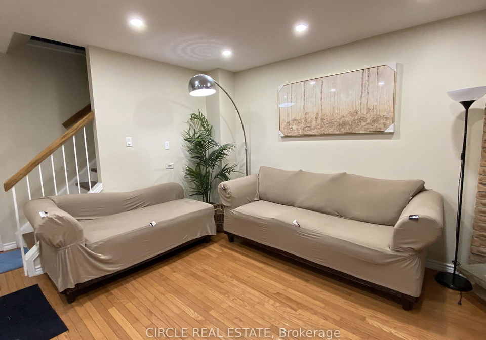 35-fanshawe-drive-brampton-ontario-w13627222