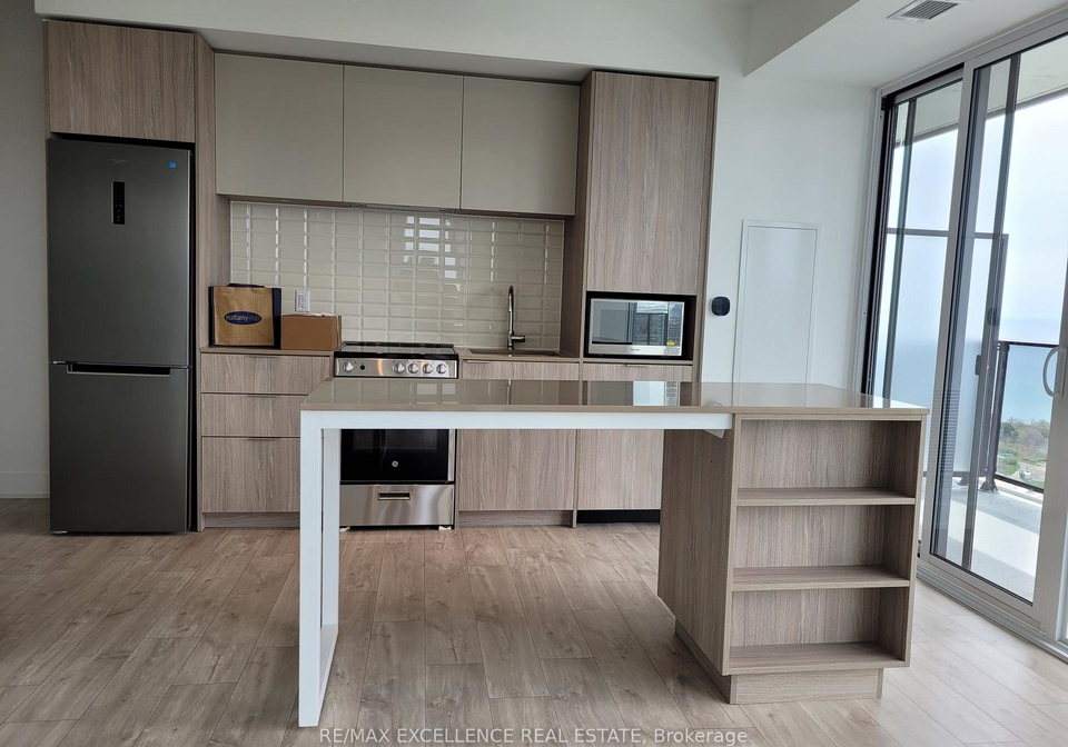 70-annie-craig-drive-toronto-etobicoke-ontario-w13627230