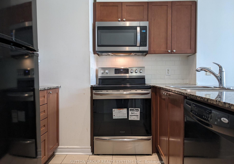 3525-kariya-drive-mississauga-ontario-w13627238
